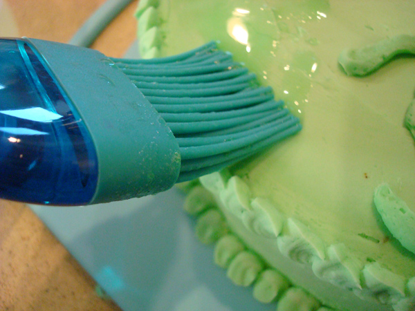This Florescent Cake Frosting Actually Glows in The Dark