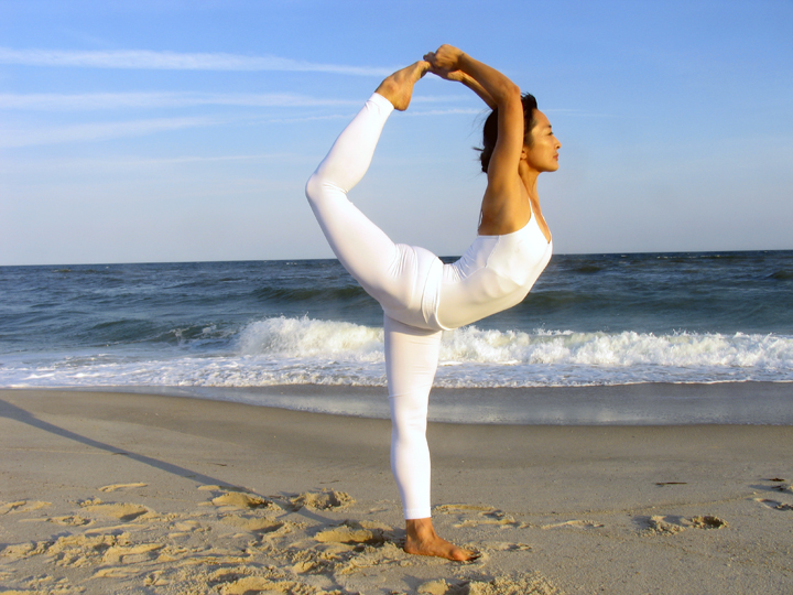 15 Yoga Poses You Should Be Doing Everyday